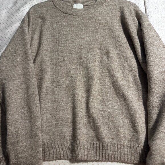 H&M Crewneck Sweater - Picture 1 of 1